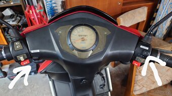 Elektro skůtr Akumoto 600 - 4