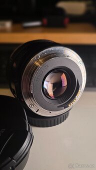 Canon EF 28mm f/1.8 - 4