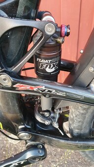 celoodpružené Cube karbon - 4