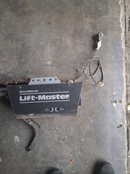 Pohon garážových vrat Chamberlain - 4