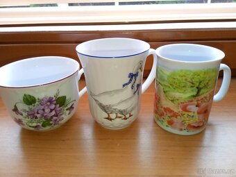 Prodám jednotlivě retro hrnky celkem 16 ks - 4