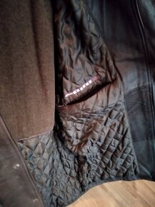 Kožená bunda velikosti , s , - 4