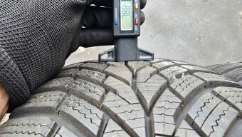 Zimní pneu 205/55/16 Continental - 4