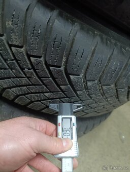 17´´ Zimni Alu 215/60 R17 5x114,3 TPMS TOYOTA - 4