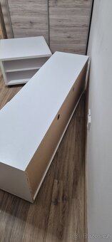 Obyvaci stěna stolek - 4