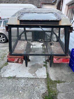 Kabina Zetor - ještěrka - 4