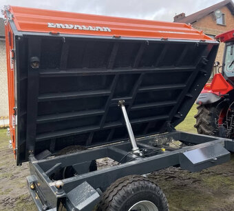 Vlek na traktor 3 stranné sklápění 6T - 4