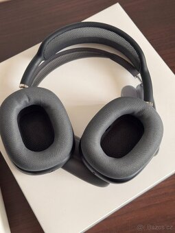 Apple AirPods Max (2024) černé - 4
