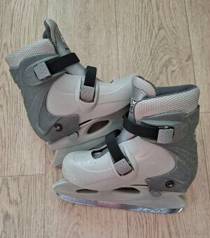 Chlapecké lední brusle vel. 30-33 - 4