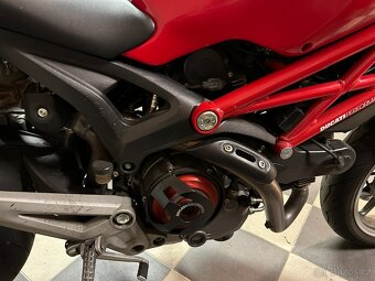 Ducati Monster 1100 - 4