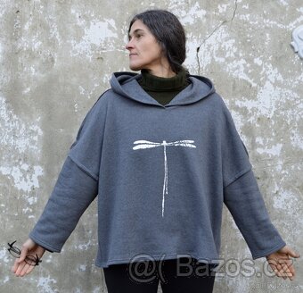 Šedá mikina s vážkou - 4