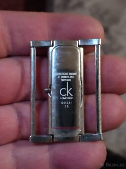 Calvin Klein manžetové hodinky
Černá kůže - 4