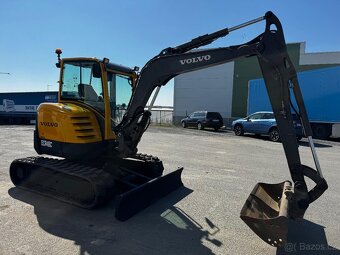 Pásový bagr ,minibagr 5 tun Volvo ECR 48C - 4