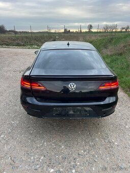 Vw Arteon na opravu havarovaný zadní část zlomená 1.5tsi 110 - 4