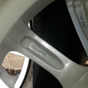Kola PLATIN 215/55R17 94V - 4
