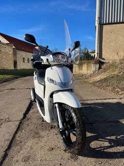Peugeot Tweet 125 - 4