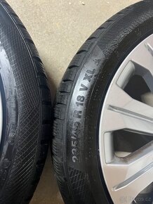 Originální zimní sada VW 235/45R18, Continental 8mm - 4