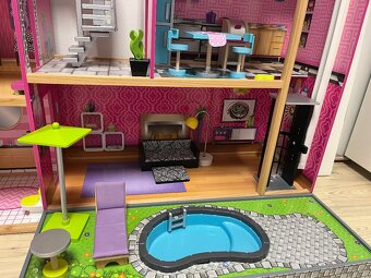 Velký domeček pro barbie - 4