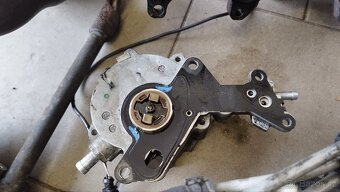 Díly BLS turbo, vstřiky, EGR, klapka, chladič, startér - 4