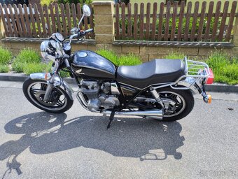 Honda CB650C - 4