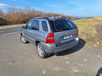 KIA Sportage 2.0 16V - 4
