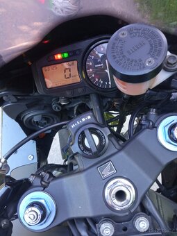 Honda CBR 954 rr - 4