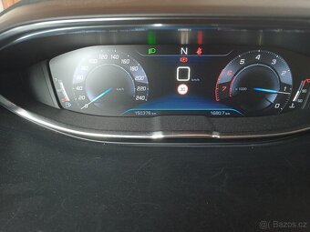Peugeot 5008 - 4