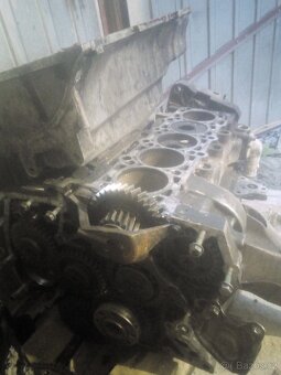 Spodek motoru VW t5.2.5 axd - 4