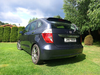Honda FR-V 2.0 i-VTEC - 4