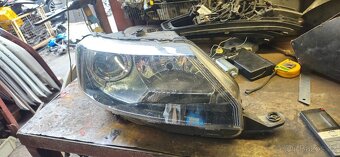 Prave predni svetlo xenon skoda rapid 5jb941016a - 4