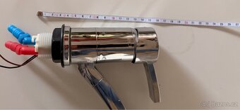 🚐 Vodovodní baterie s mikrospínačem 12 V - 4