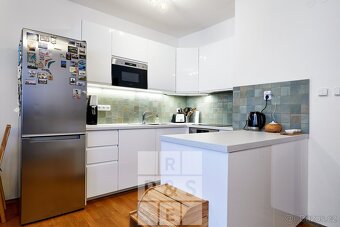 Pronájem, Byty 2+kk, o velikosti 56m²  a sklepní koje 5,3m² - 4