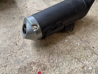 Tlumič výfuku z Honda crf 250 - 4