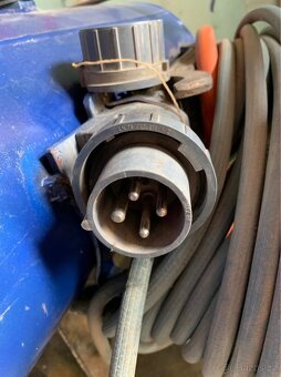 Motorový postřikovač cca 30 l - 4