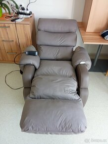 Relaxační pohovatelné křeslo - 4