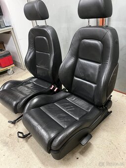 Sedačky Audi TT 8N - 4