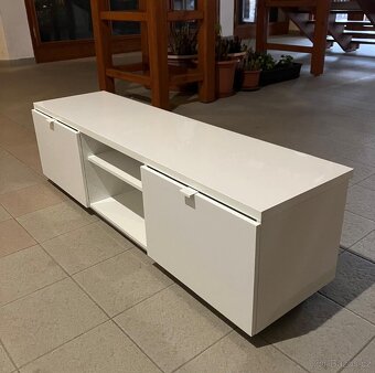 TV stolek s šuplíky - 4