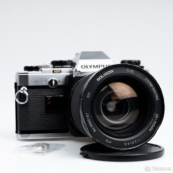 Olympus OM-10 a objektiv 28-105mm - 4