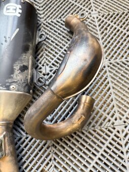 Výfuk Husqvarna - 4