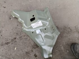 Škoda výřezové díly. Originál - 4