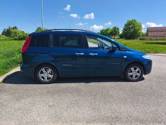 Mazda 5 1,8i 7 míst - 4