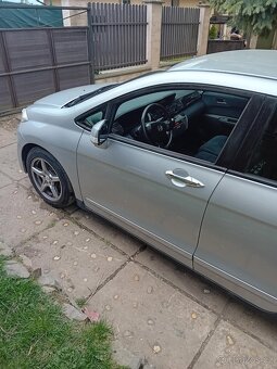 Honda FR-2,2i-CDTi - 4