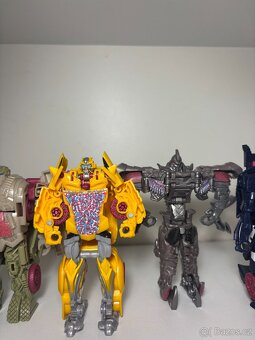 Transformers set 6 figurek - Auta, Stíhačka, Dinosaurus - 4