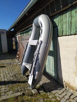 Nafukovací člun d 270 - 4