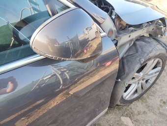 Prodám levé a pravé zrcátko na VW Touareg 7P - 4