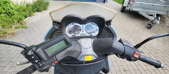 Aprilia Atlantic 500 - 4