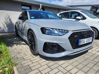nový model Audi RS4 r.2022 21tiskm záruka 1/2027 - 4