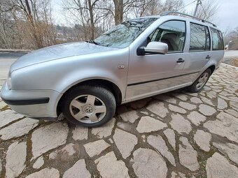 WV Golf 4 1.9 TDI 66kw rok 2001
- 4