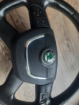 Prodam Kozeny volant Skoda - 4