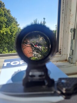 VectorOptics Paragon 4x24 Micro prizmatický zaměřovač - 4